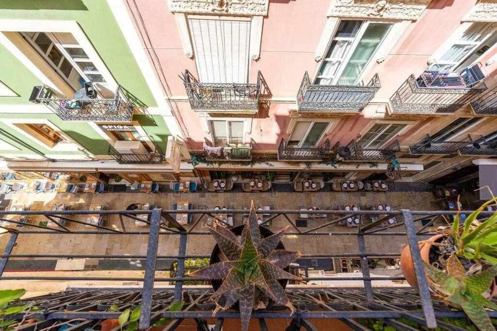 Dirdam Cascoantiguo -Roof Top -4 Min Playa อาลิกันเต ภายนอก รูปภาพ