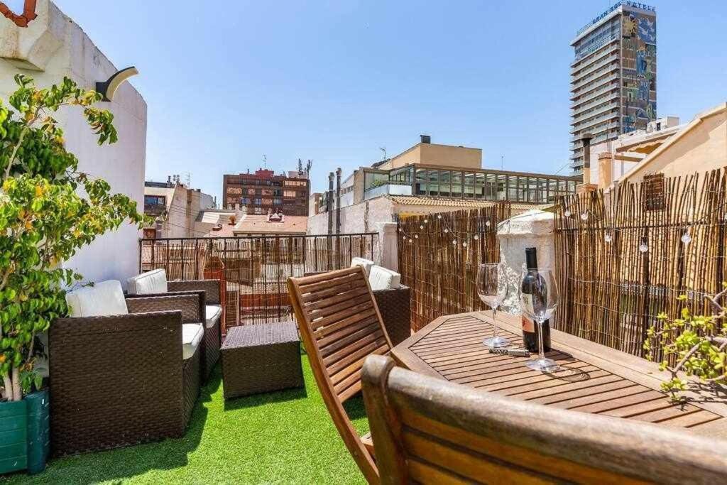 Dirdam Cascoantiguo -Roof Top -4 Min Playa อาลิกันเต ภายนอก รูปภาพ